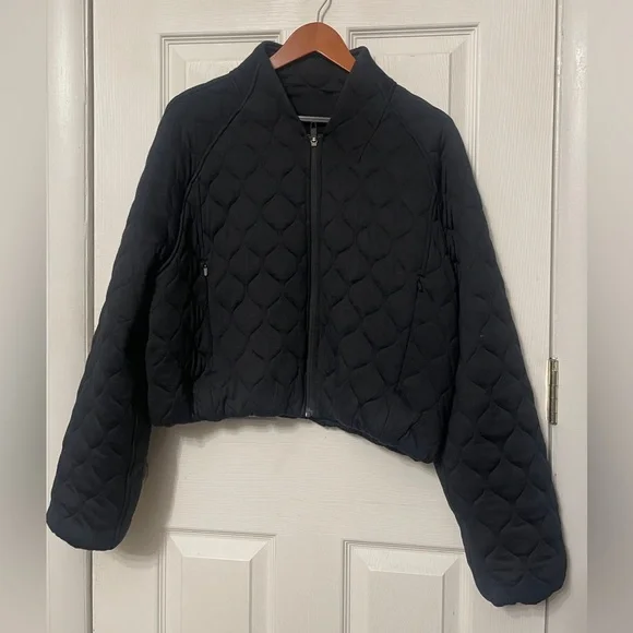 Lululemon Quilted Bomber Cropped Black Jacket Size 10 - Picture 6 of 14